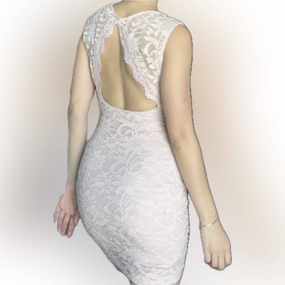 Pink lace bodycon dress with open back